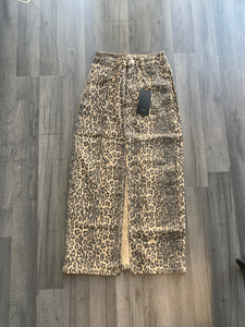 Leopard print high waist skirt