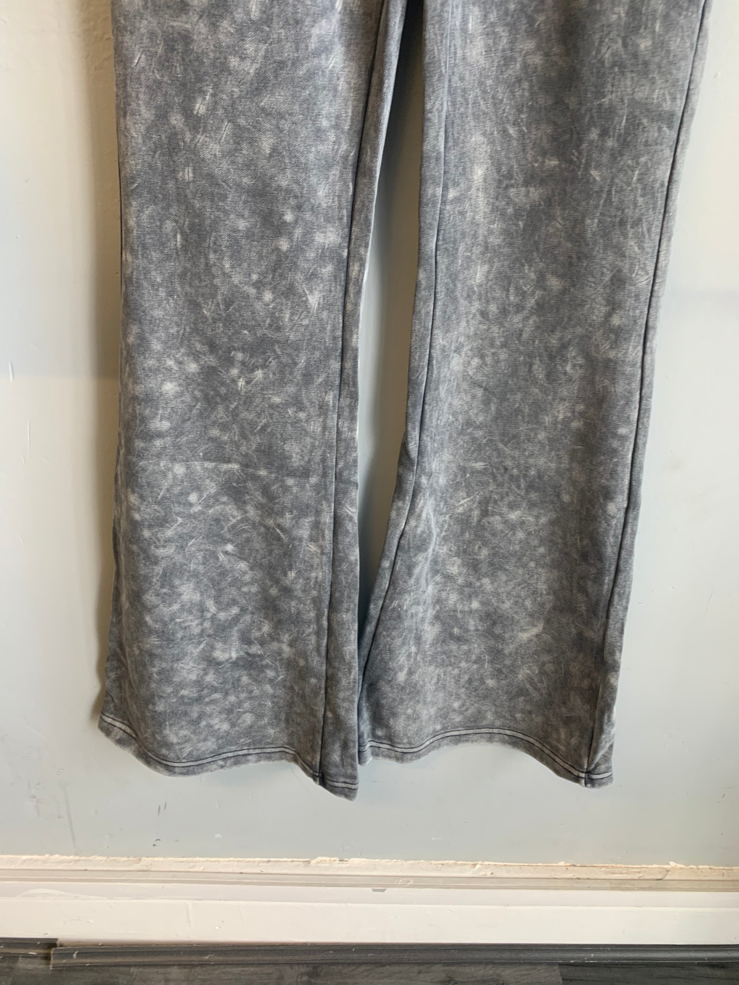 Acid wash fitted flared trousers