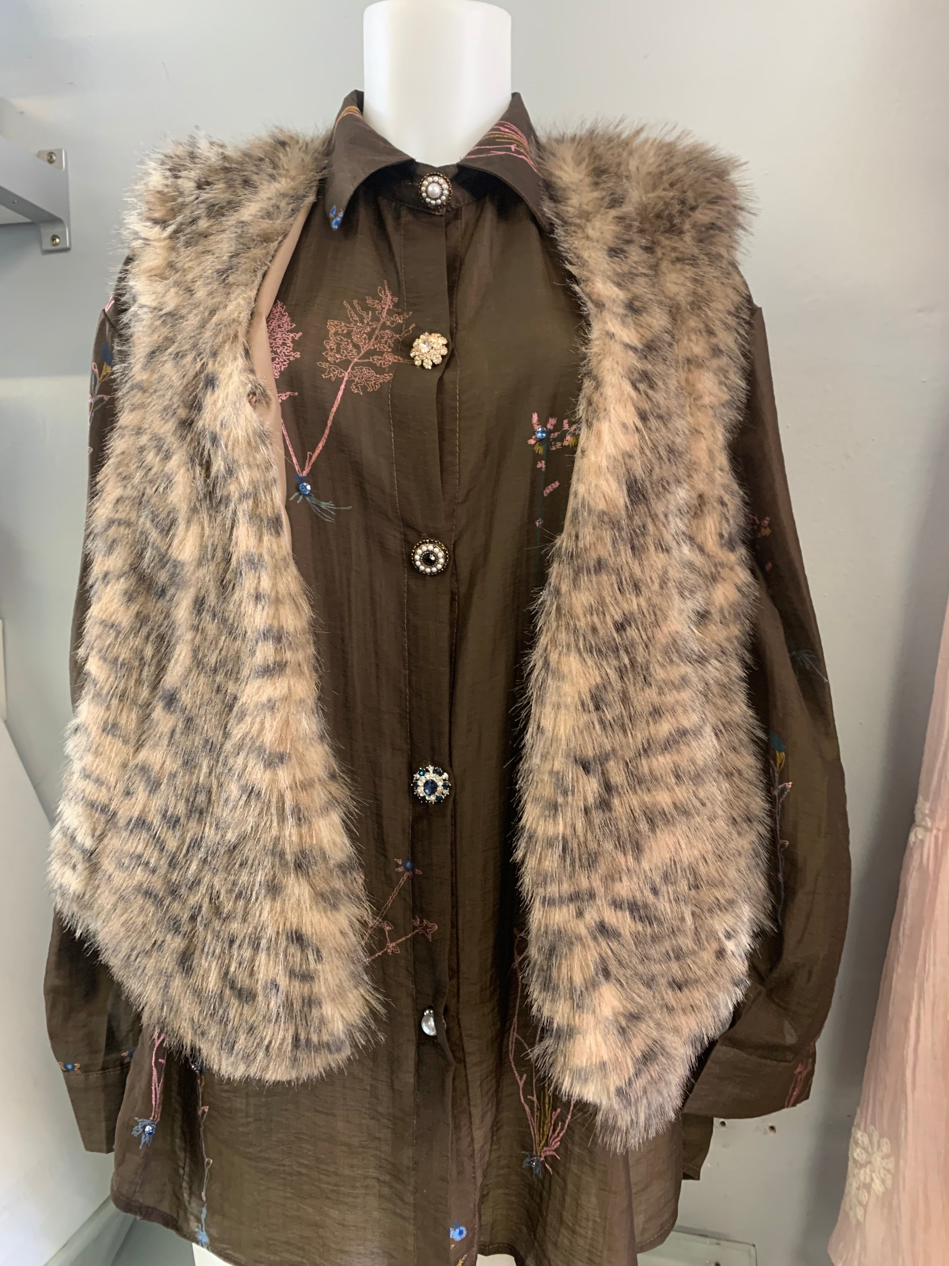 Brown detailed shirt