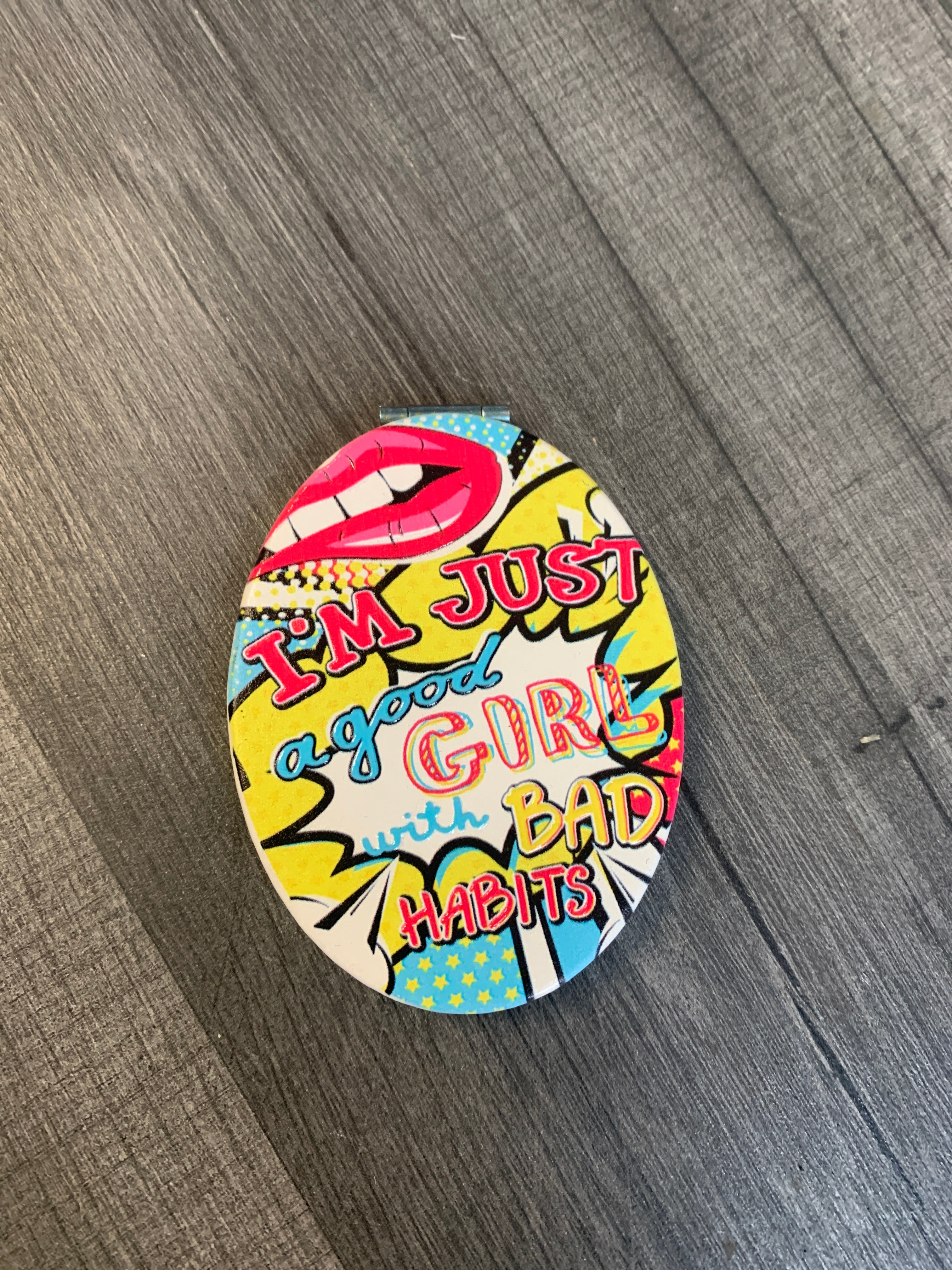 Compact mirror