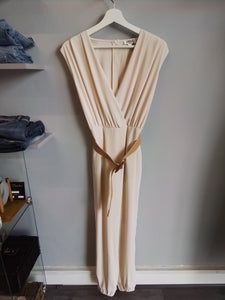 Sleeveless jumpsuit