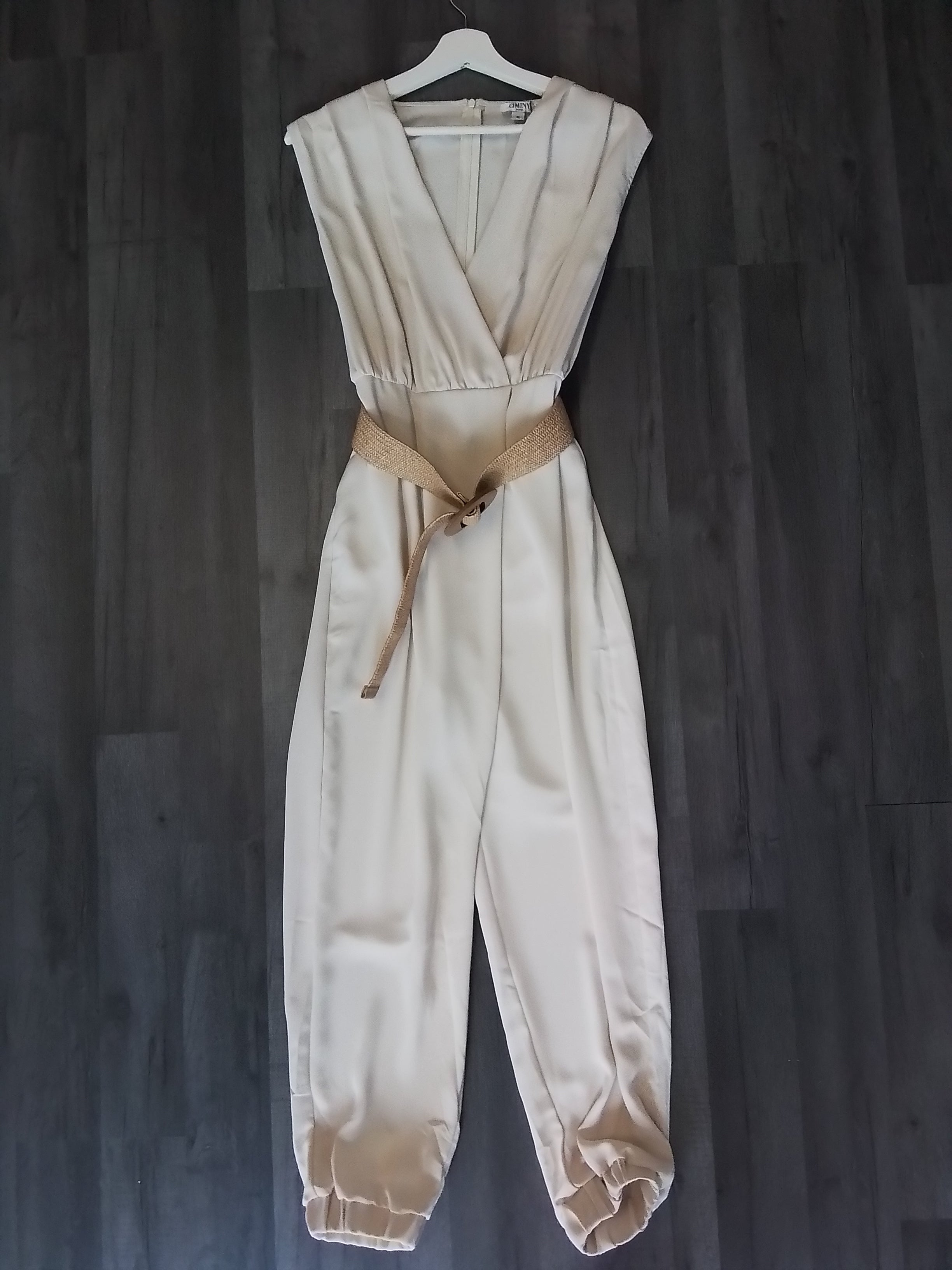 Sleeveless jumpsuit