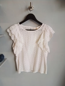 Frilly sleeved top