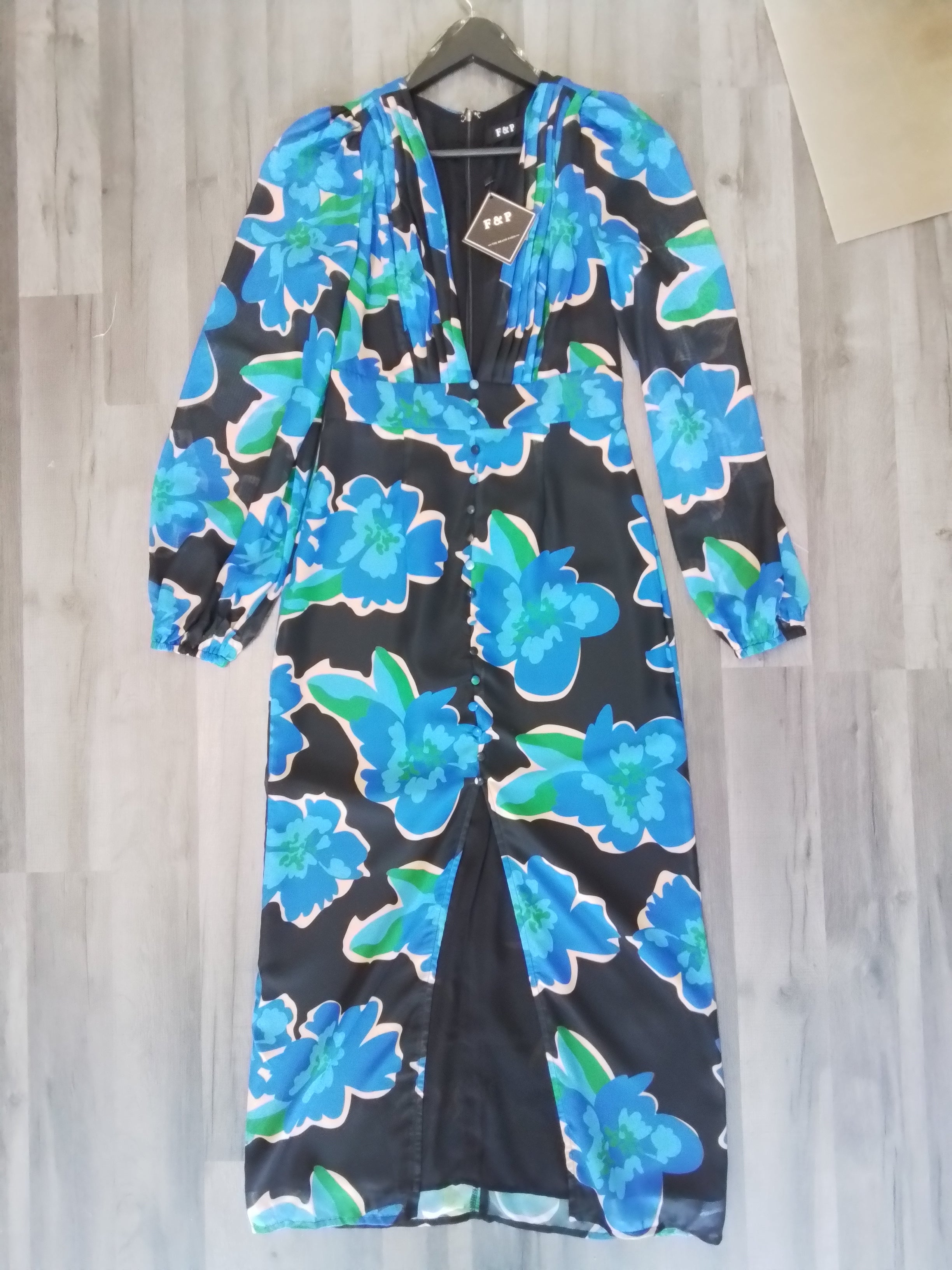 Blue and black floral maxi dress Genilia's Boutique Blue and black floral maxi dress Genilia's Boutique